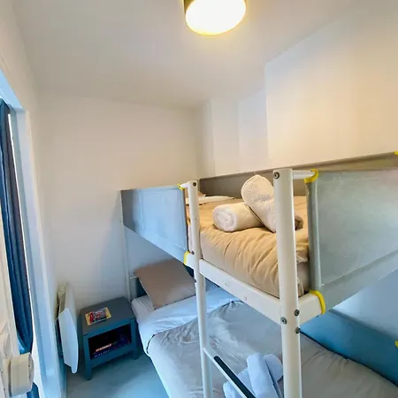 Situation Exceptionnelle Proche Plage, Menage Et Draps Compris アパート アルカション