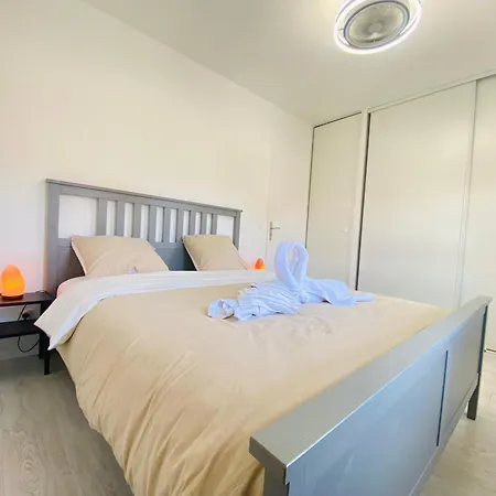 Situation Exceptionnelle Proche Plage, Menage Et Draps Compris