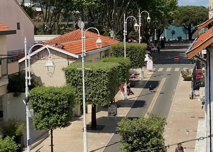 Situation Exceptionnelle Proche Plage, Menage Et Draps Compris アパート *