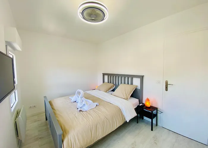 Situation Exceptionnelle Proche Plage, Menage Et Draps Compris ארסשון